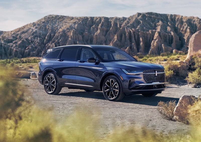 A 2024 Lincoln Nautilus® SUV is parked in a desert national park. | Buss Lincoln in McHenry IL